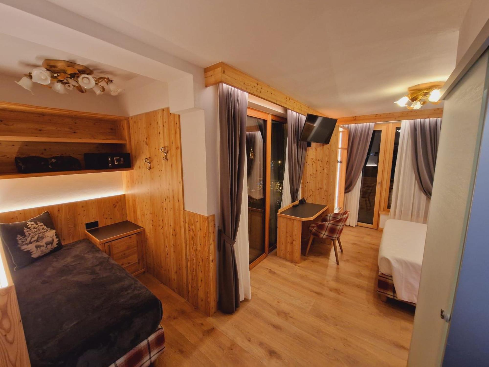 Hotel La Perla อันดาโล ภายนอก รูปภาพ