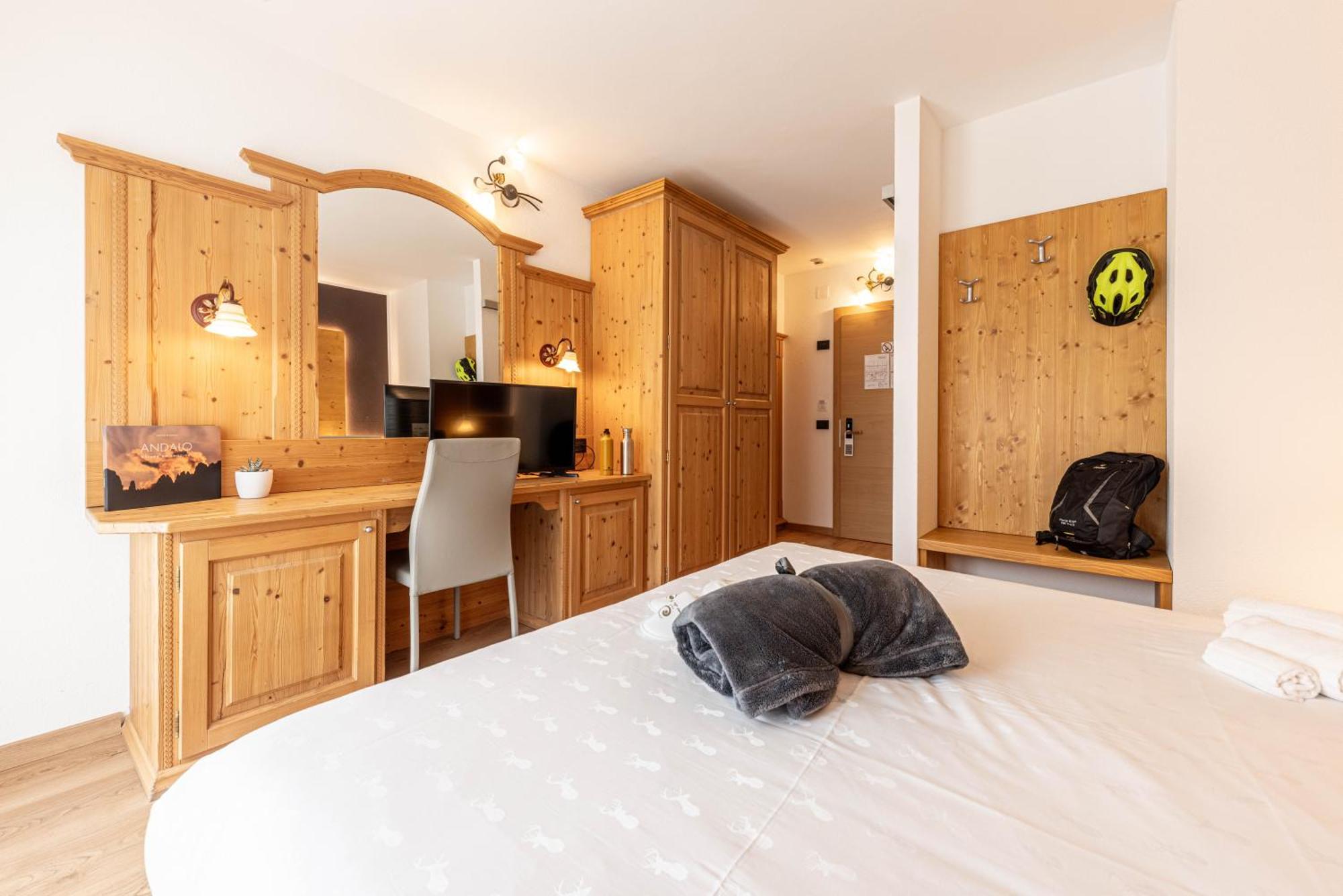 Hotel La Perla อันดาโล ภายนอก รูปภาพ